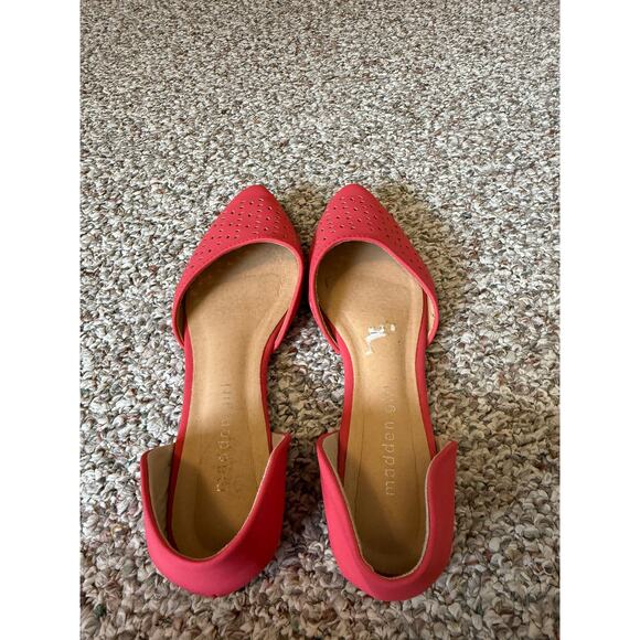 Madden Girl Coral Laser Cut Pointed Toe Flats Size 8.5 - Picture 5 of 6